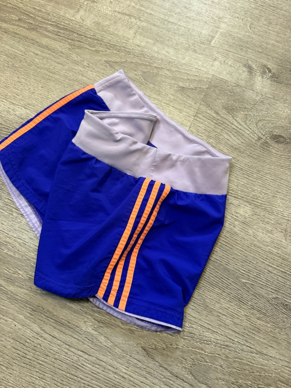 •ADIDAS• RUNNING SHORTS - Picture 3 of 6